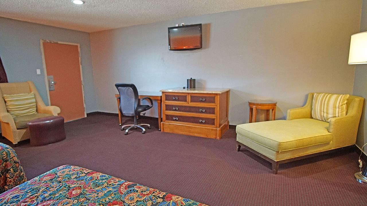 West Athens Los Angeles Inn & Suites - Lax מראה חיצוני תמונה